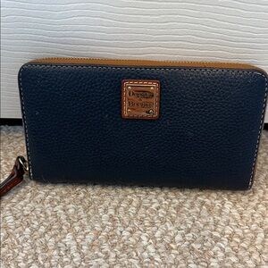 Dooney & Bourke Navy Leather Zip Wallet